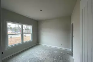 1736 Man-O-War Dr, Hope Mills, NC 28348 - Photo 3