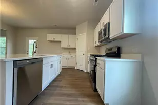 1736 Man-O-War Dr, Hope Mills, NC 28348 - Photo 23