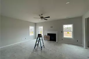 1736 Man-O-War Dr, Hope Mills, NC 28348 - Photo 5