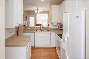 5229 Moonview Ct, Raleigh, NC 27606 - Photo 5