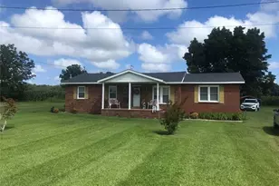 2067 N Broadridge Rd, Lumberton, NC 28358 - Photo 1