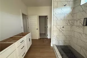 2080 Canady Pond Rd, Hope Mills, NC 28348 - Photo 11