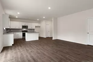 1006 Misty Creek Dr, Aberdeen, NC 28315 - Photo 9