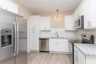 946 Kingscote Dr, Fayetteville, NC 28314 - Photo 9