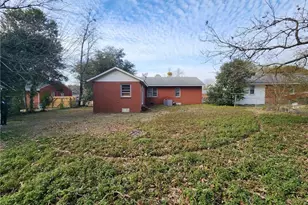 421 Durant Dr, Fayetteville, NC 28304 - Photo 11