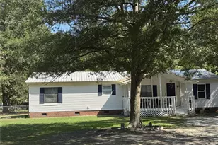 212 Grummen Rd, Hope Mills, NC 28348 - Photo 1