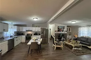 212 Grummen Rd, Hope Mills, NC 28348 - Photo 5