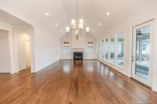 401 Bridgewater Dr, Sanford, NC 27330 - Photo 9