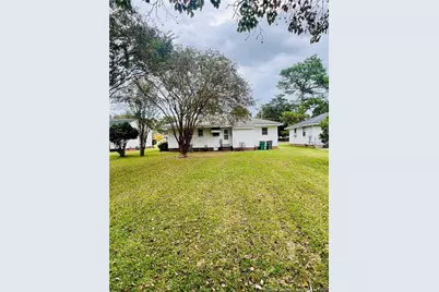 1407 Vance Drive, Lumberton, NC 28358 - Photo 3