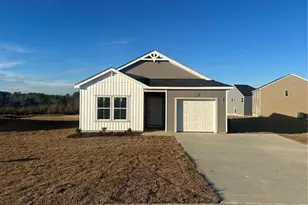 403 Dartmoor Ln, Raeford, NC 28376 - Photo 1