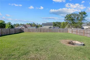 586 Broad Dr, Raeford, NC 28376 - Photo 7