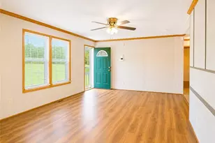 387 Bourbon St, Lumberton, NC 28358 - Photo 7