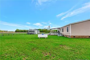 387 Bourbon St, Lumberton, NC 28358 - Photo 7