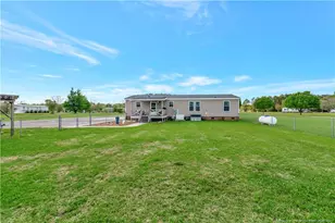 387 Bourbon St, Lumberton, NC 28358 - Photo 25
