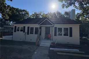 116 E McNeill Dr, Red Springs, NC 28377 - Photo 1