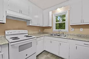 127 Buckingham Ave, Fayetteville, NC 28301 - Photo 11