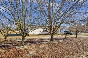 5065 Tobacco Rd, Orrum, NC 28369 - Photo 5