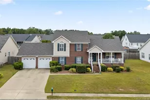 8240 Frenchorn Ln, Fayetteville, NC 28314 - Photo 3