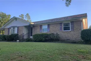 703 Roundtree Dr, Fayetteville, NC 28303 - Photo 3