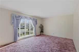 703 Roundtree Dr, Fayetteville, NC 28303 - Photo 5