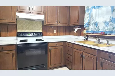 703 Roundtree Drive, Fayetteville, NC 28303 - Photo 11