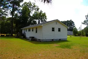 37 Jernigan Rd, Pembroke, NC 28372 - Photo 3