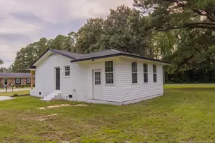 856 Pinewood Dr, Whiteville, NC 28472 - Photo 15