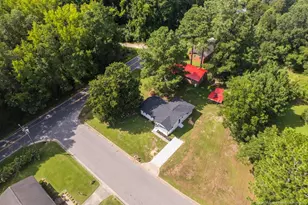 856 Pinewood Dr, Whiteville, NC 28472 - Photo 13