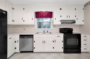 403 W 32nd St, Lumberton, NC 28358 - Photo 9