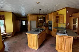 3054 Burney Rd, Bladenboro, NC 28320 - Photo 3