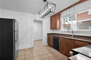 308 E 17th St, Lumberton, NC 28358 - Photo 9