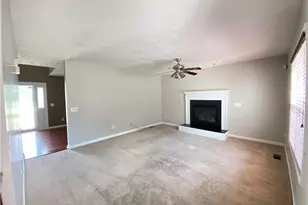 284 Briarwood Pl, Sanford, NC 27332 - Photo 3