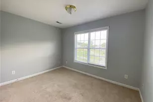 284 Briarwood Pl, Sanford, NC 27332 - Photo 5