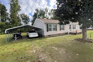 1435 E Green Springs Rd, Parkton, NC 28371 - Photo 7