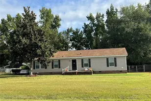 1435 E Green Springs Rd, Parkton, NC 28371 - Photo 1