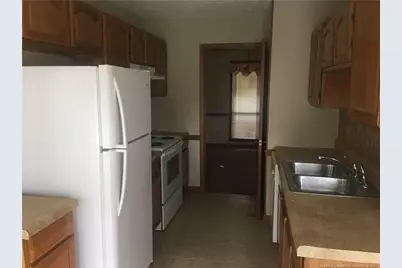 6886 Kingsgate Drive, Fayetteville, NC 28314 - Photo 9