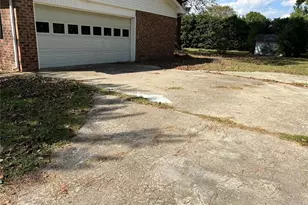 1304 Dogwood Ln, Laurinburg, NC 28352 - Photo 41