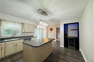 6217 Lakehaven Dr, Fayetteville, NC 28304 - Photo 11