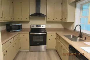 128 Highland Dr, Lillington, NC 27546 - Photo 5