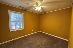 209 Spears Dr, Fayetteville, NC 28304 - Photo 5