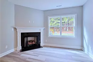 942 Kensington Park Rd, Fayetteville, NC 28311 - Photo 7