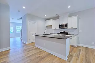 944 Kensington Park Rd, Fayetteville, NC 28311 - Photo 13