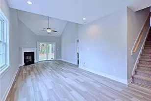 946 Kensington Park Rd, Fayetteville, NC 28311 - Photo 5