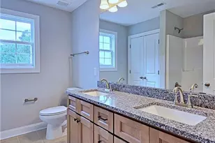 946 Kensington Park Rd, Fayetteville, NC 28311 - Photo 29