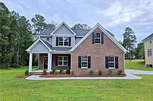 425 Shawcroft Rd, Fayetteville, NC 28311 - Photo 1