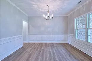 425 Shawcroft Rd, Fayetteville, NC 28311 - Photo 5