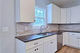 425 Shawcroft Rd, Fayetteville, NC 28311 - Photo 15