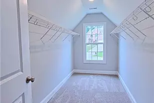 425 Shawcroft Rd, Fayetteville, NC 28311 - Photo 25