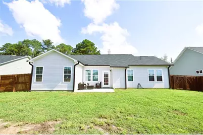 318 E David Parnell Street E, Parkton, NC 28371 - Photo 21