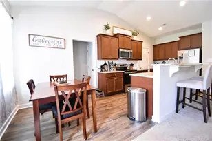 318 E David Parnell Street E, Parkton, NC 28371 - Photo 5